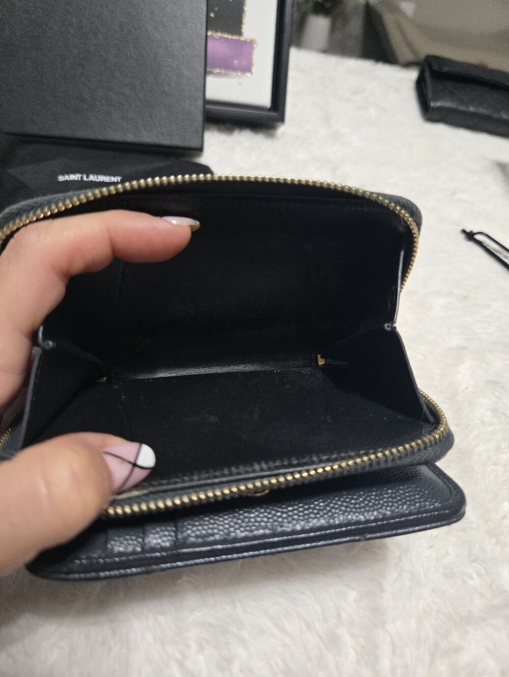 SAINT LAURENT Monogramme quilted textured-leather wallet EUC - Picture 8 of 8